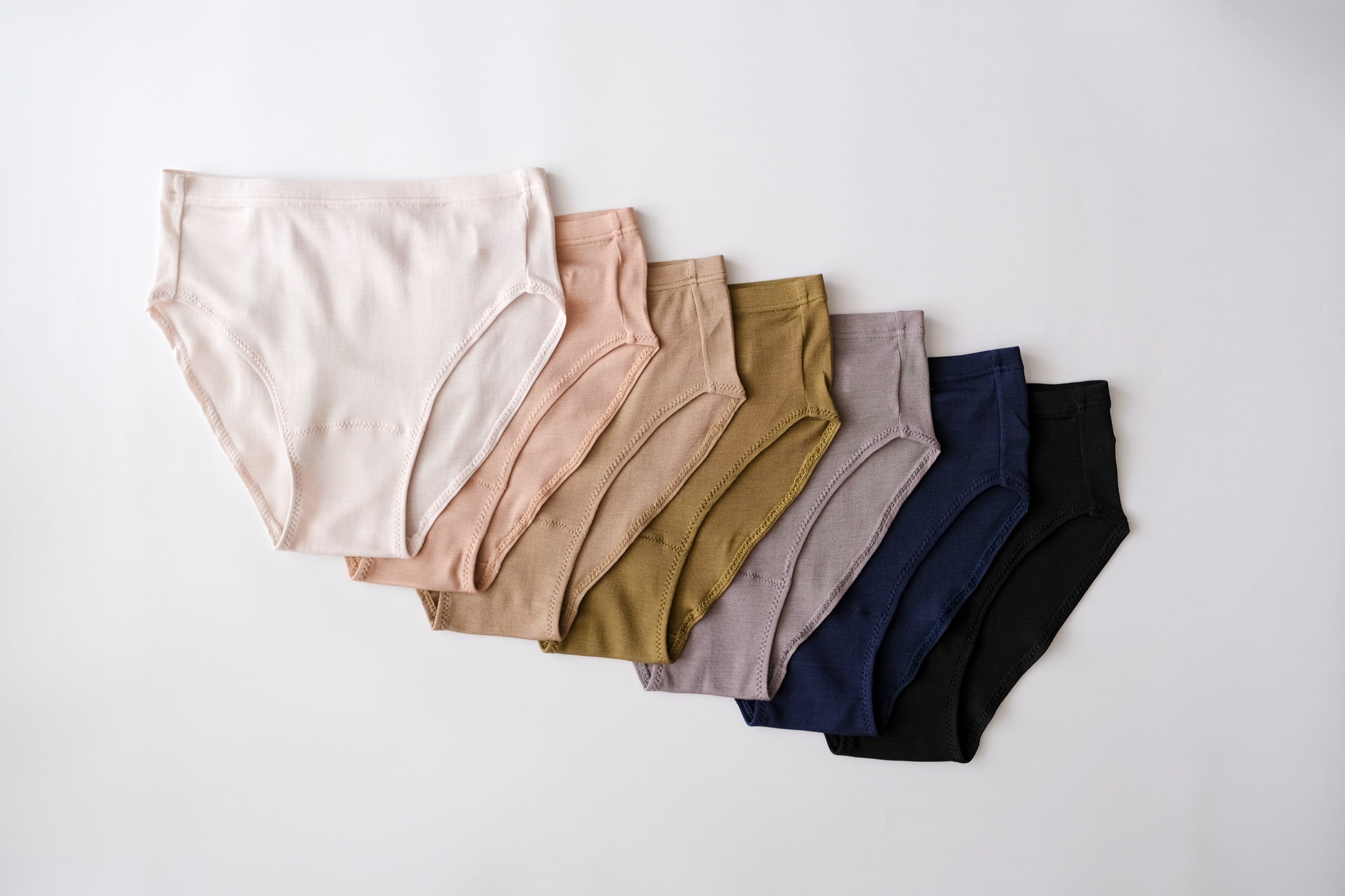 シルク100%のショーツがついに完成しました