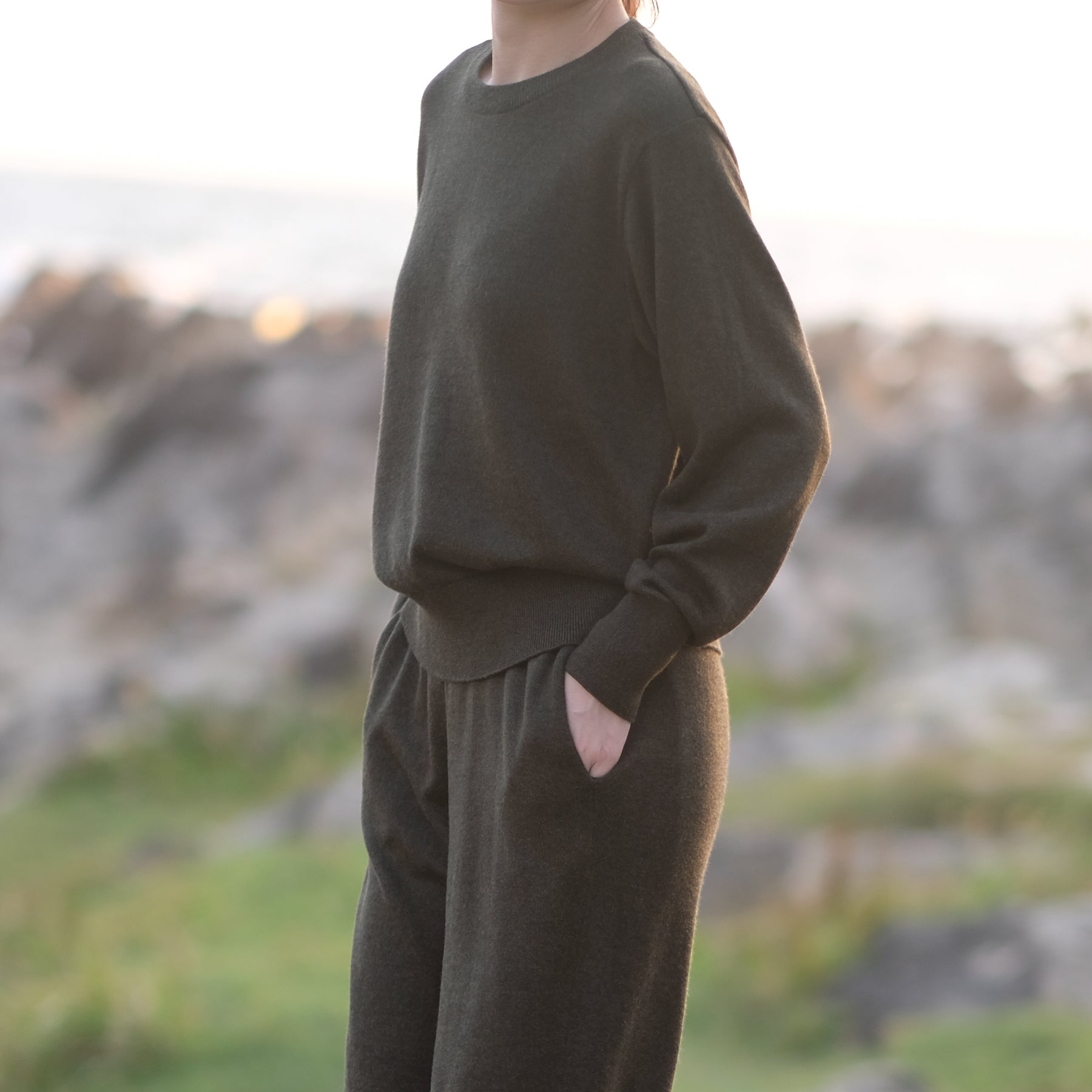 起毛シルク100%ニットのセットアップが誕生しました