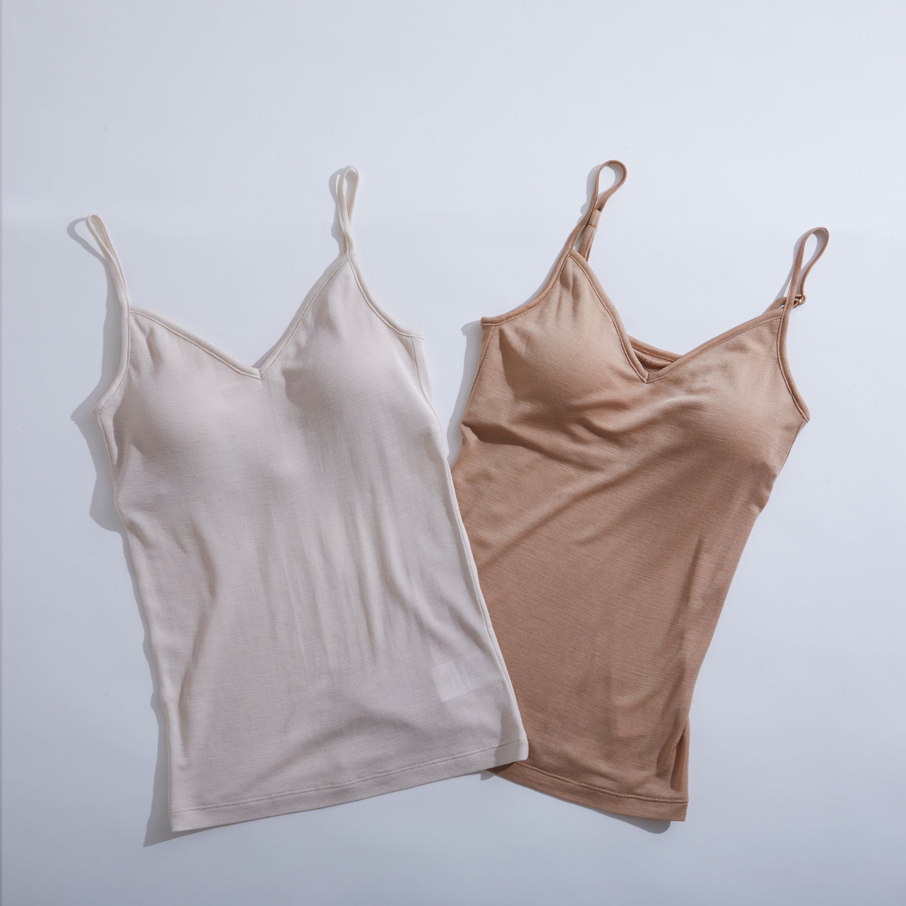 シルク100%キャミソール(カップ付き)に新色2色登場!