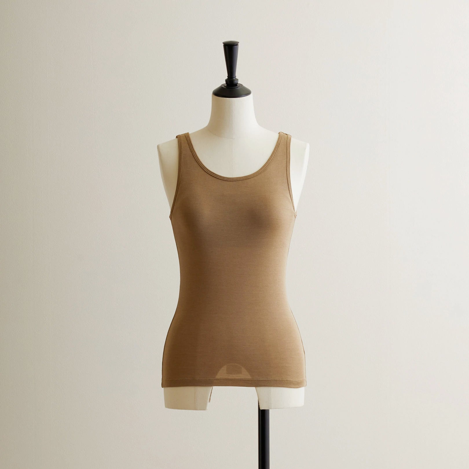 シルク100%タンクトップ, カップ付き, ゴールド