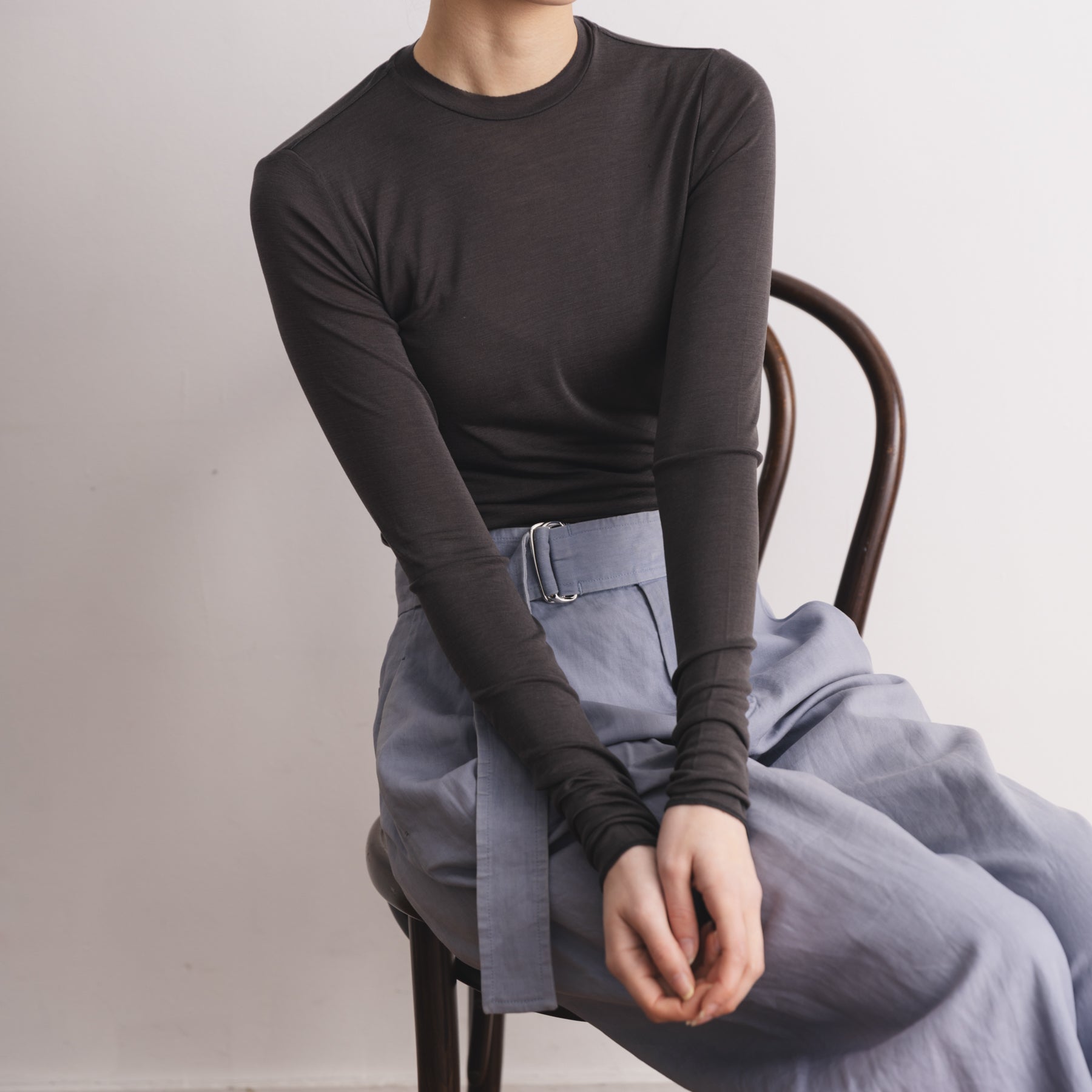 シルク100%クルーネックロングスリーブ, チャコール