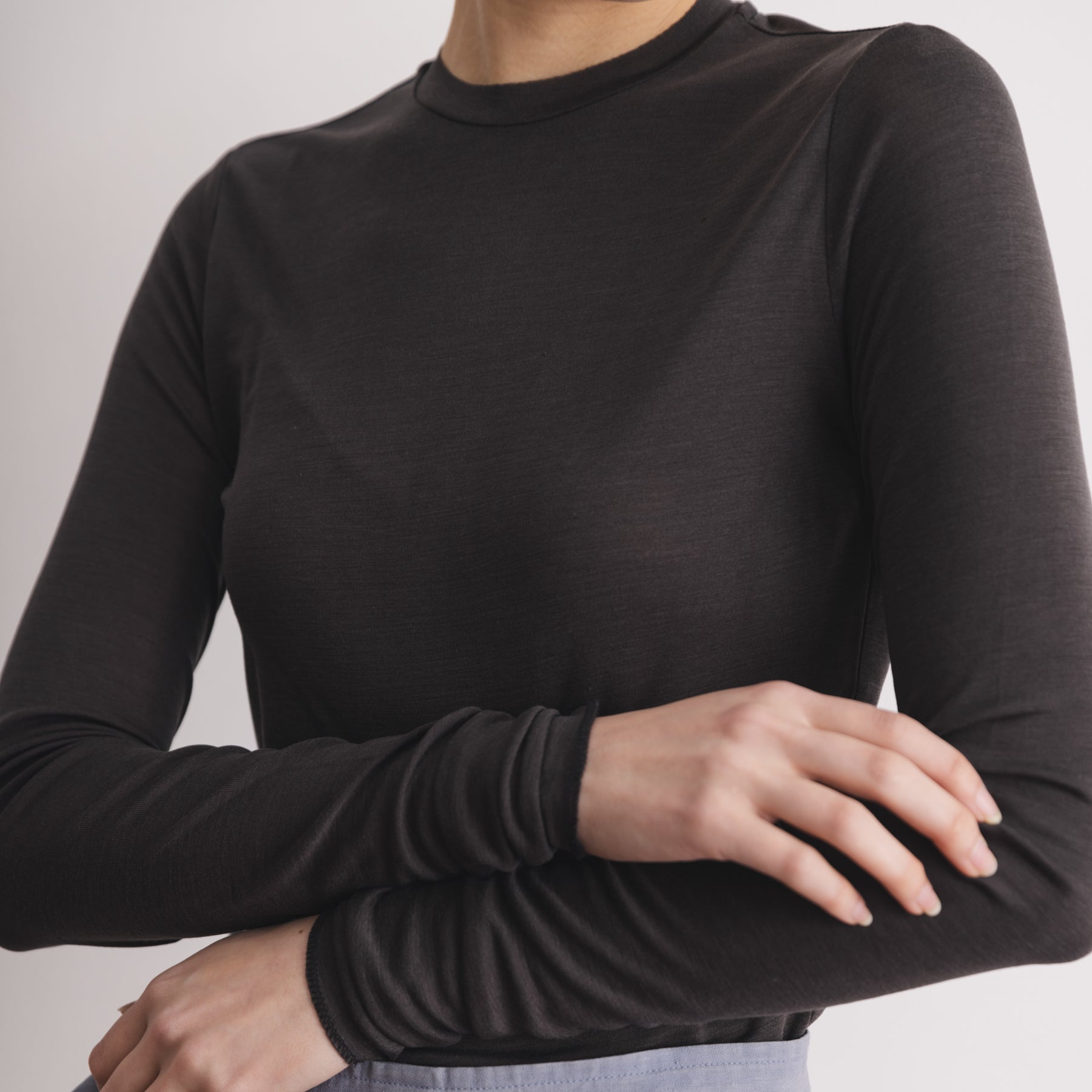 シルク100%クルーネックロングスリーブ, チャコール