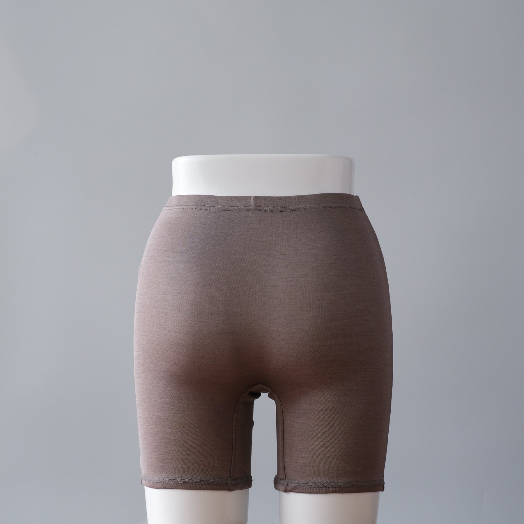 商品管理 シルク100%ロングショーツ・2分丈レギンス, トープ(後)