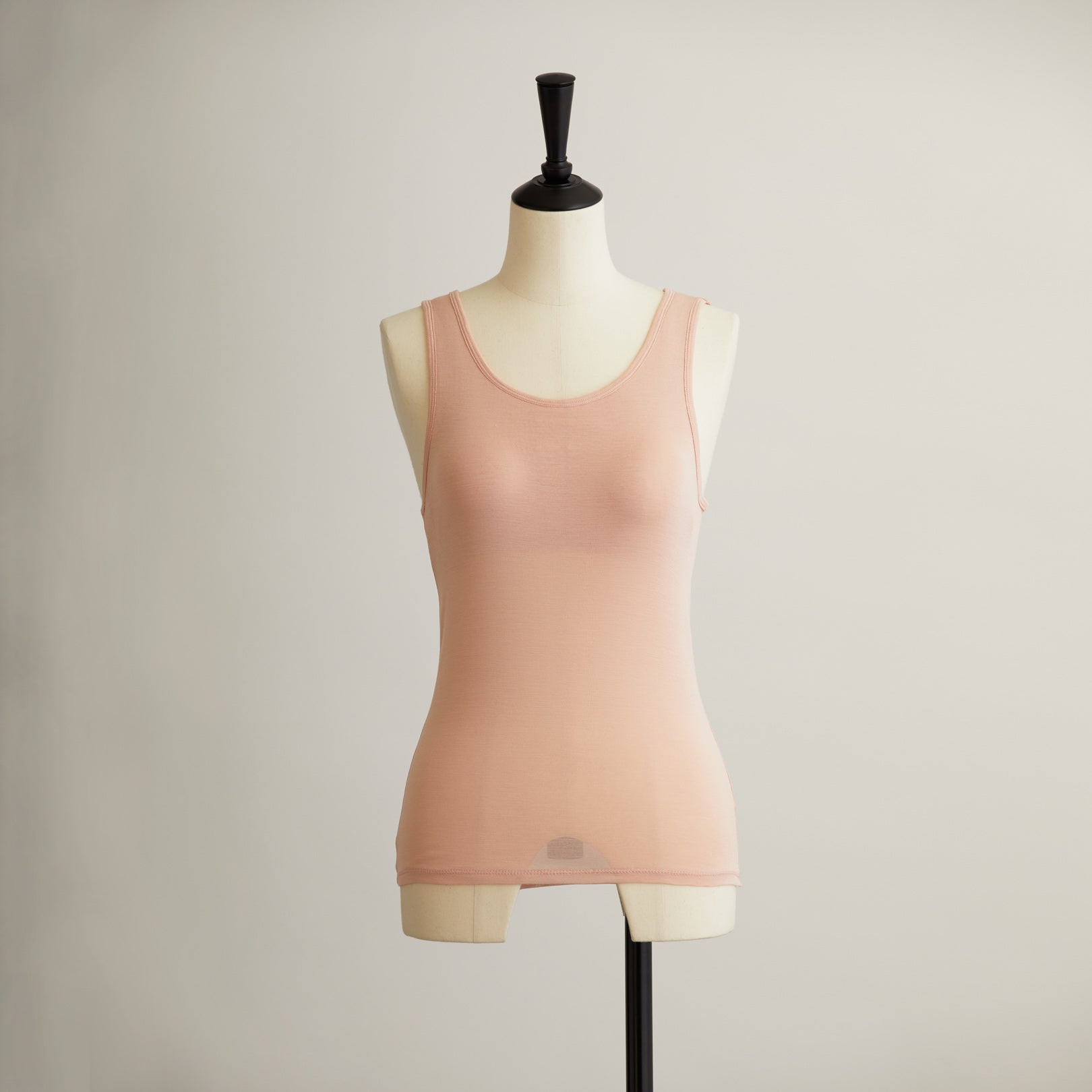 シルク100%タンクトップ, カップ付き, ダスティピンク(前)