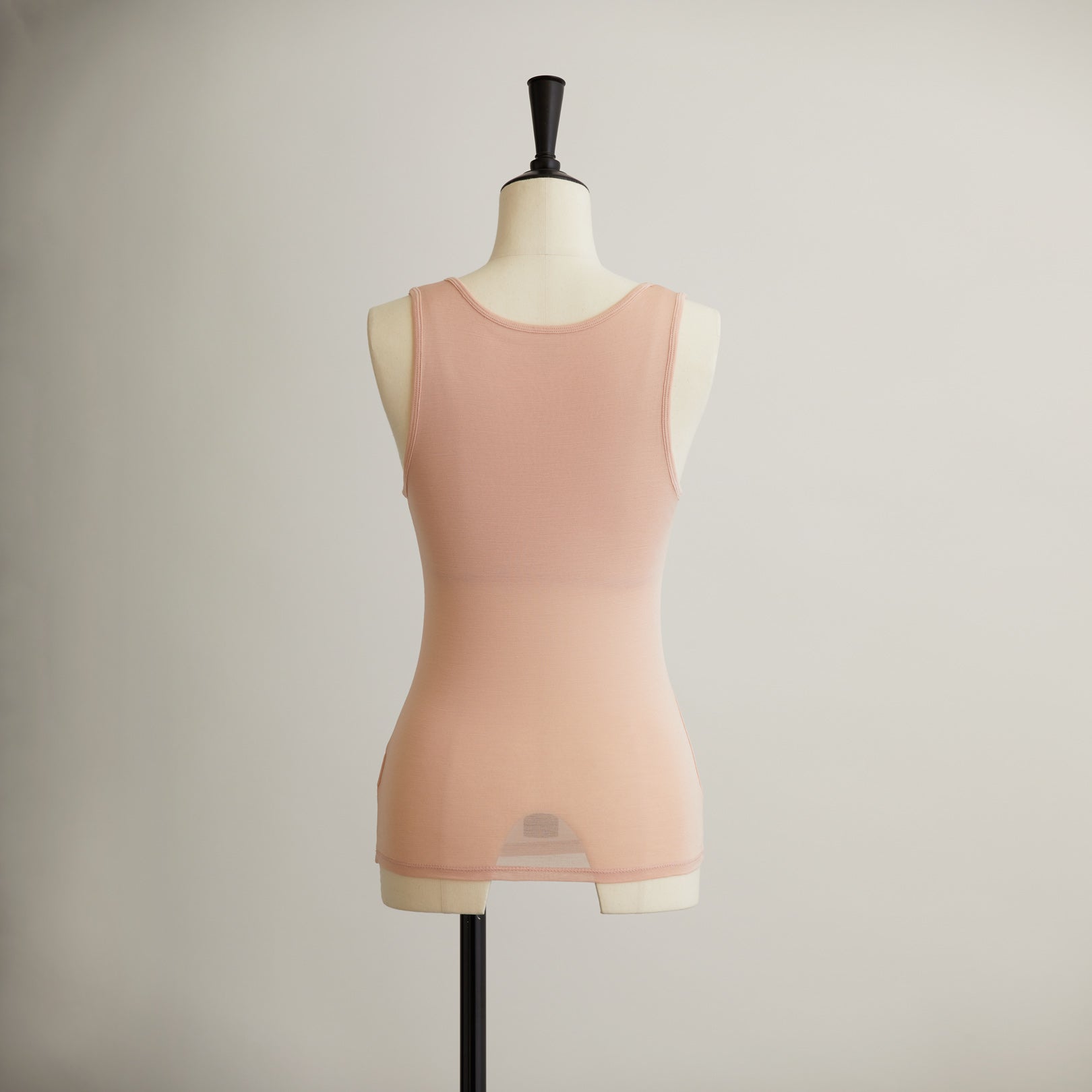 シルク100%タンクトップ, カップ付き, ダスティピンク(後)