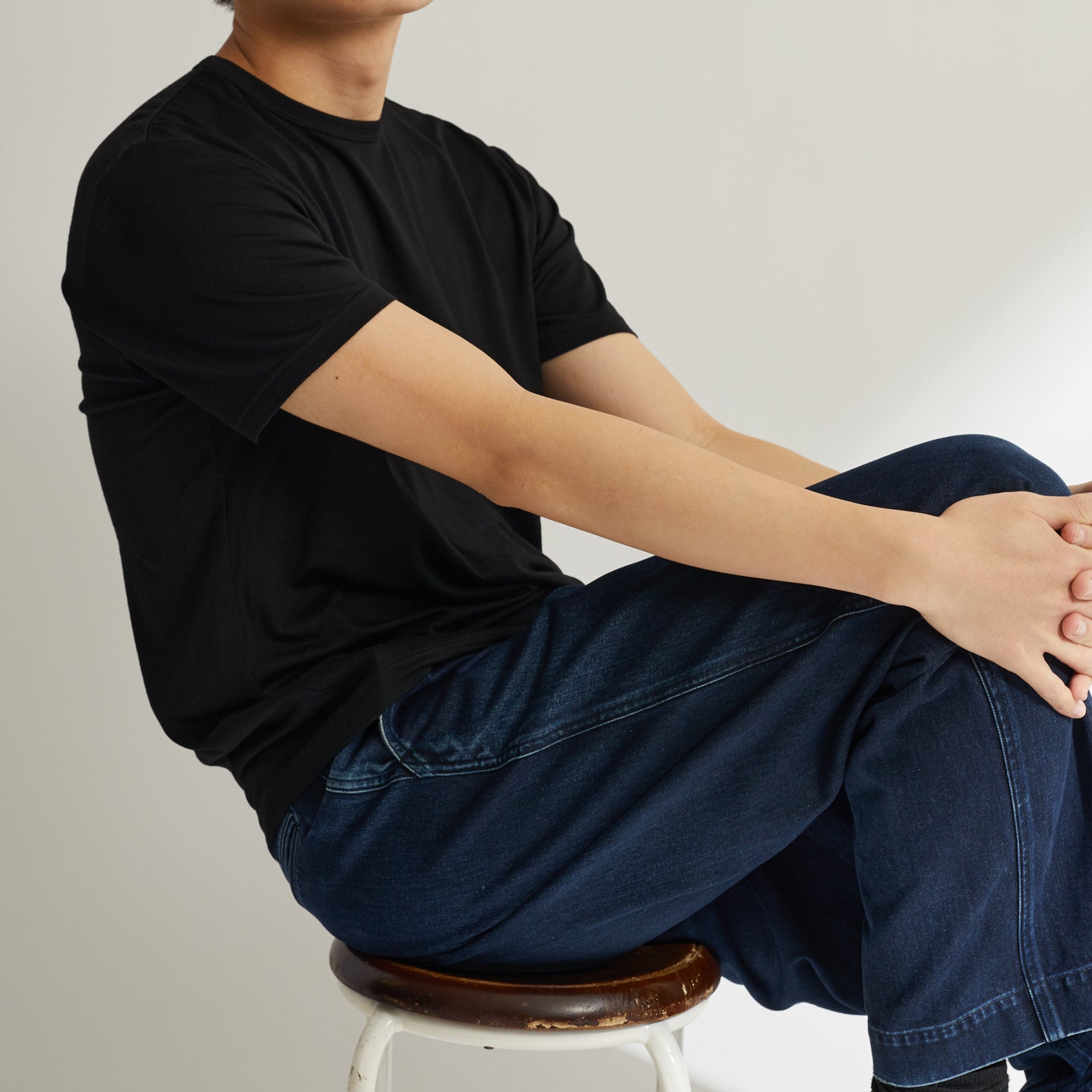 Men's 100% Merino Wool Jersey Short Sleeve Tee in Black (2023 model)
