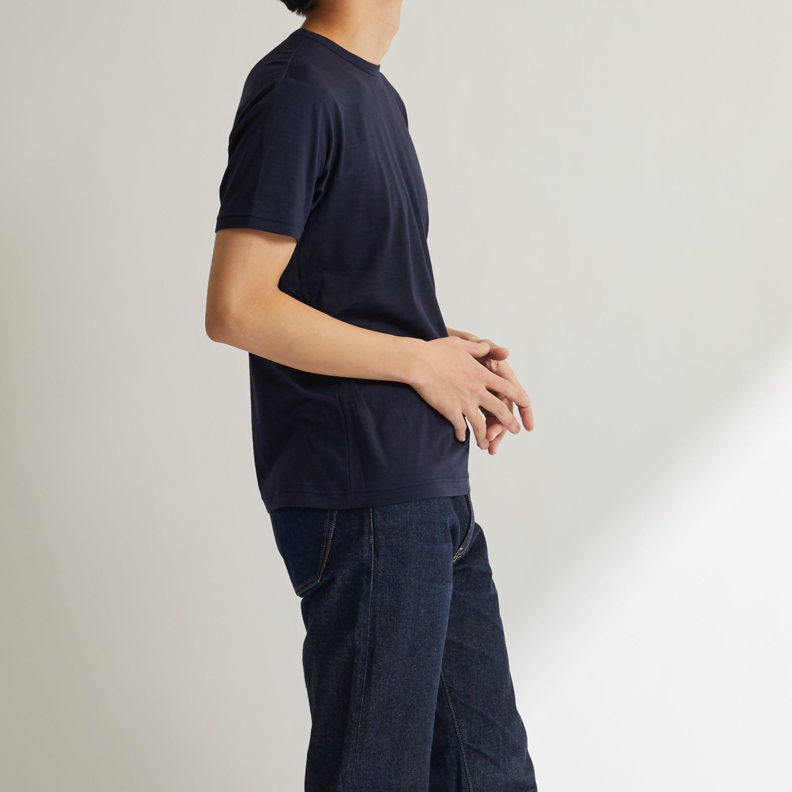 Men's 100% Merino Wool Jersey Short Sleeve Tee in Navy (2023 model)