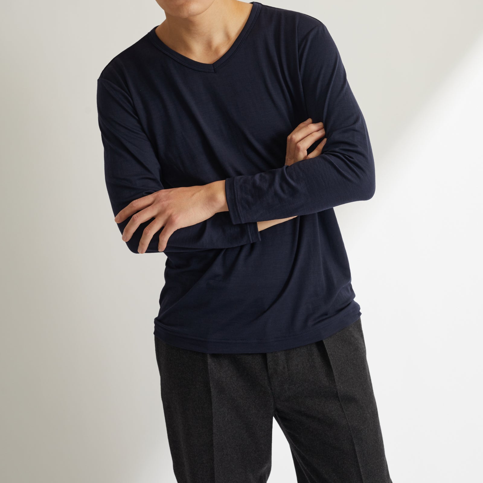MEN'S メリノウール100%天竺 Vネック長袖Tシャツ, ネイビー