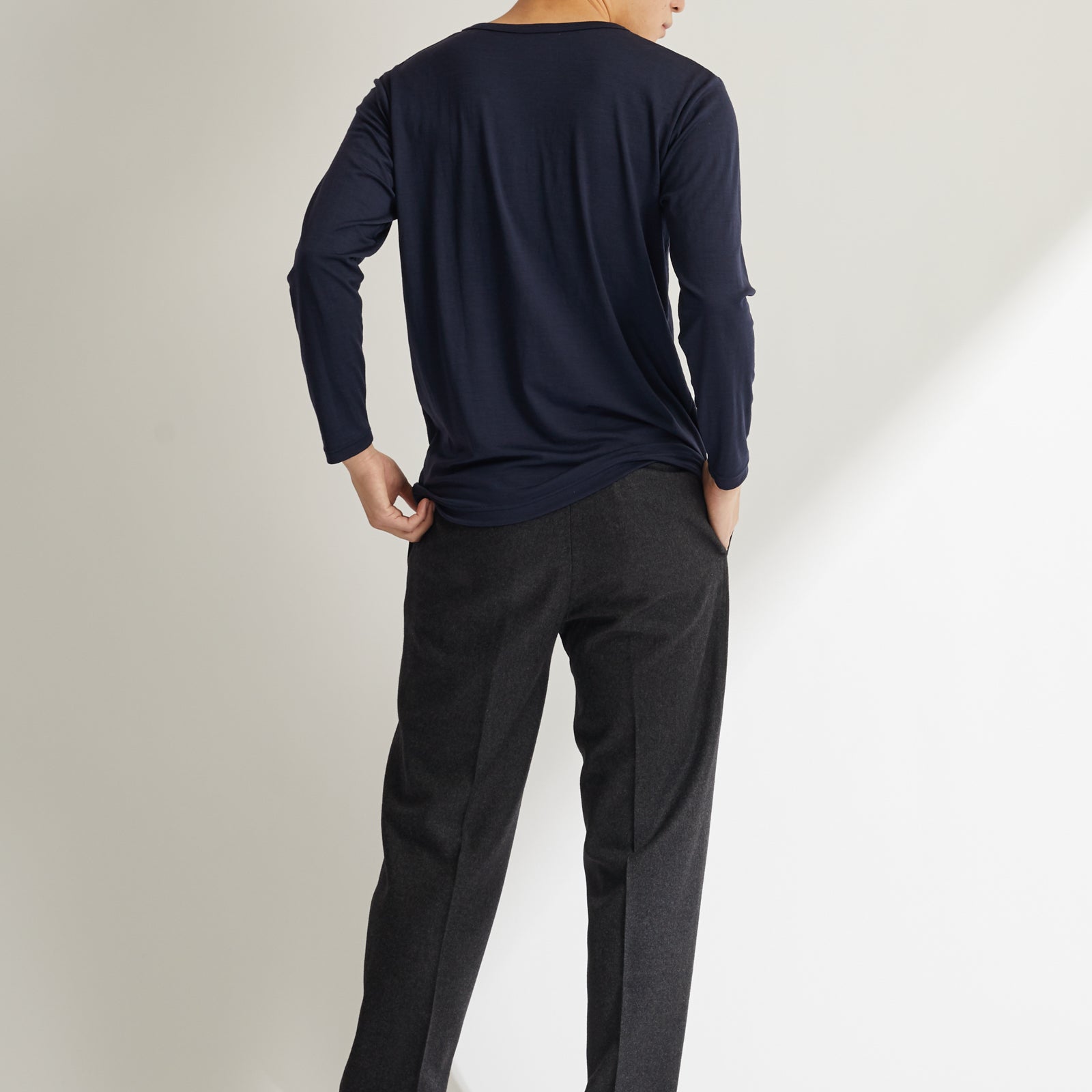 MEN'S メリノウール100%天竺 Vネック長袖Tシャツ, ネイビー