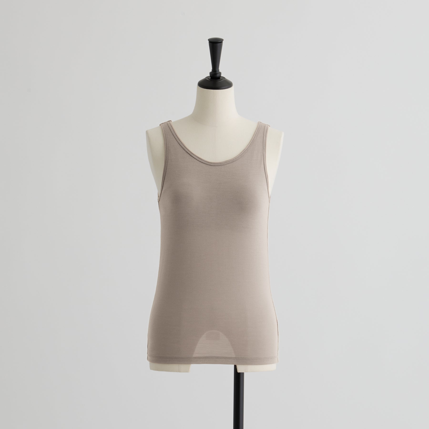 メリノウール100%天竺 タンクトップ, カップ付き, オイスター