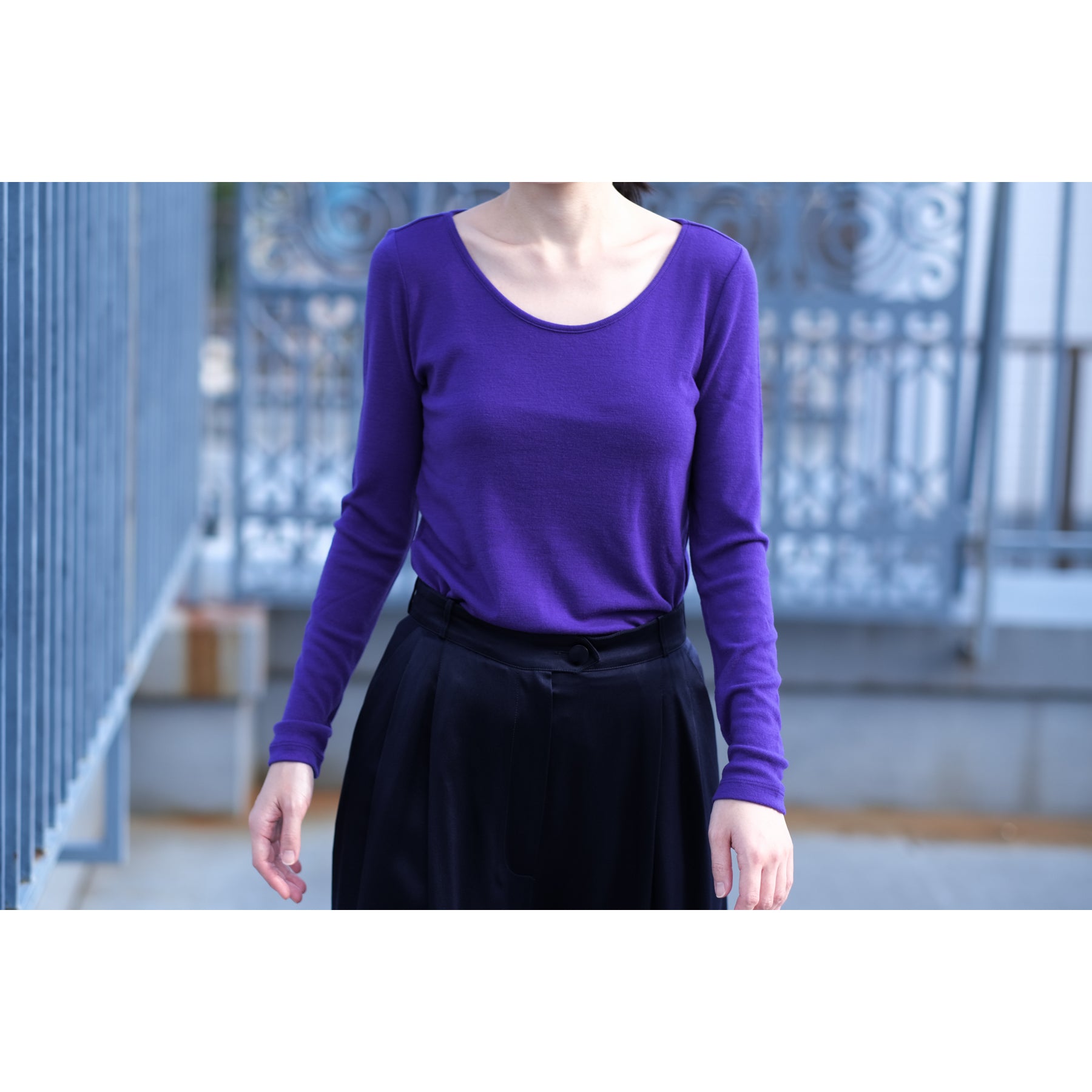 100% Merino Wool Circular Rib Scoop Neck Pullover in Purple