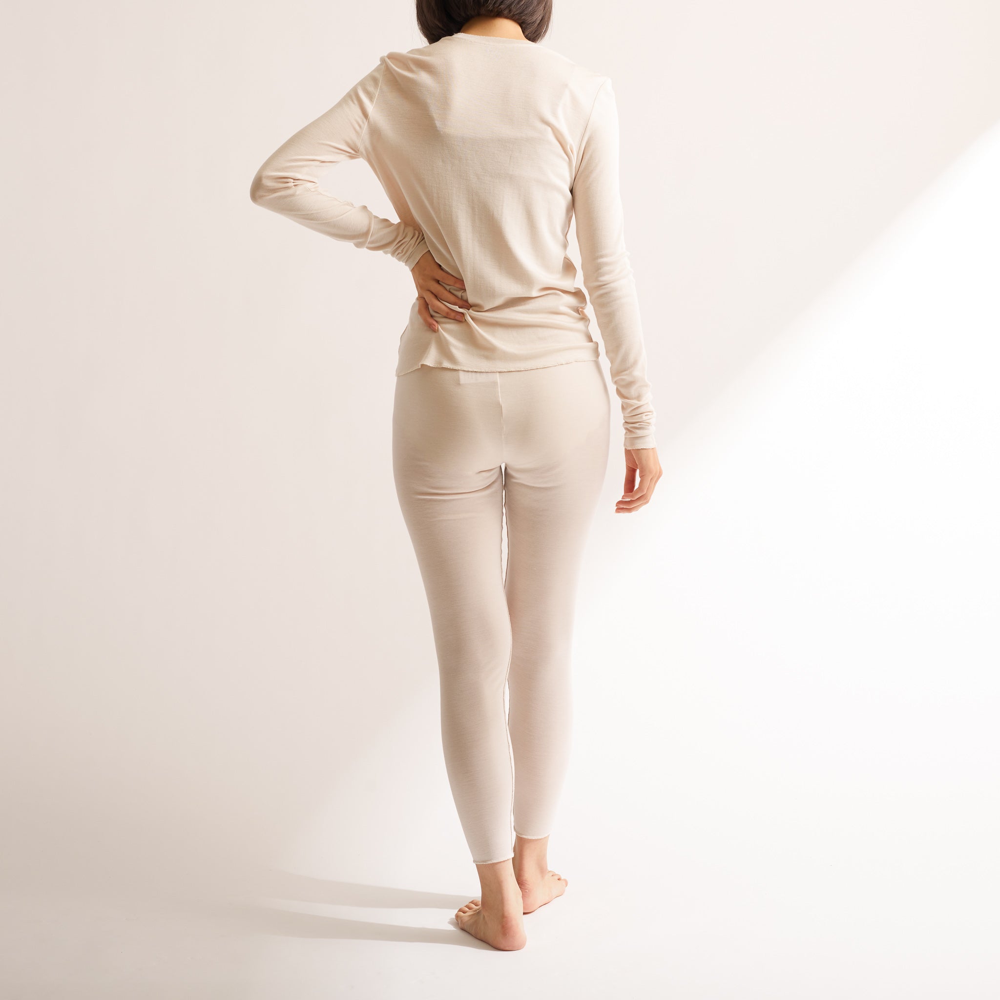 100 Silk Crew Neck Long Sleeve Top in Ecru