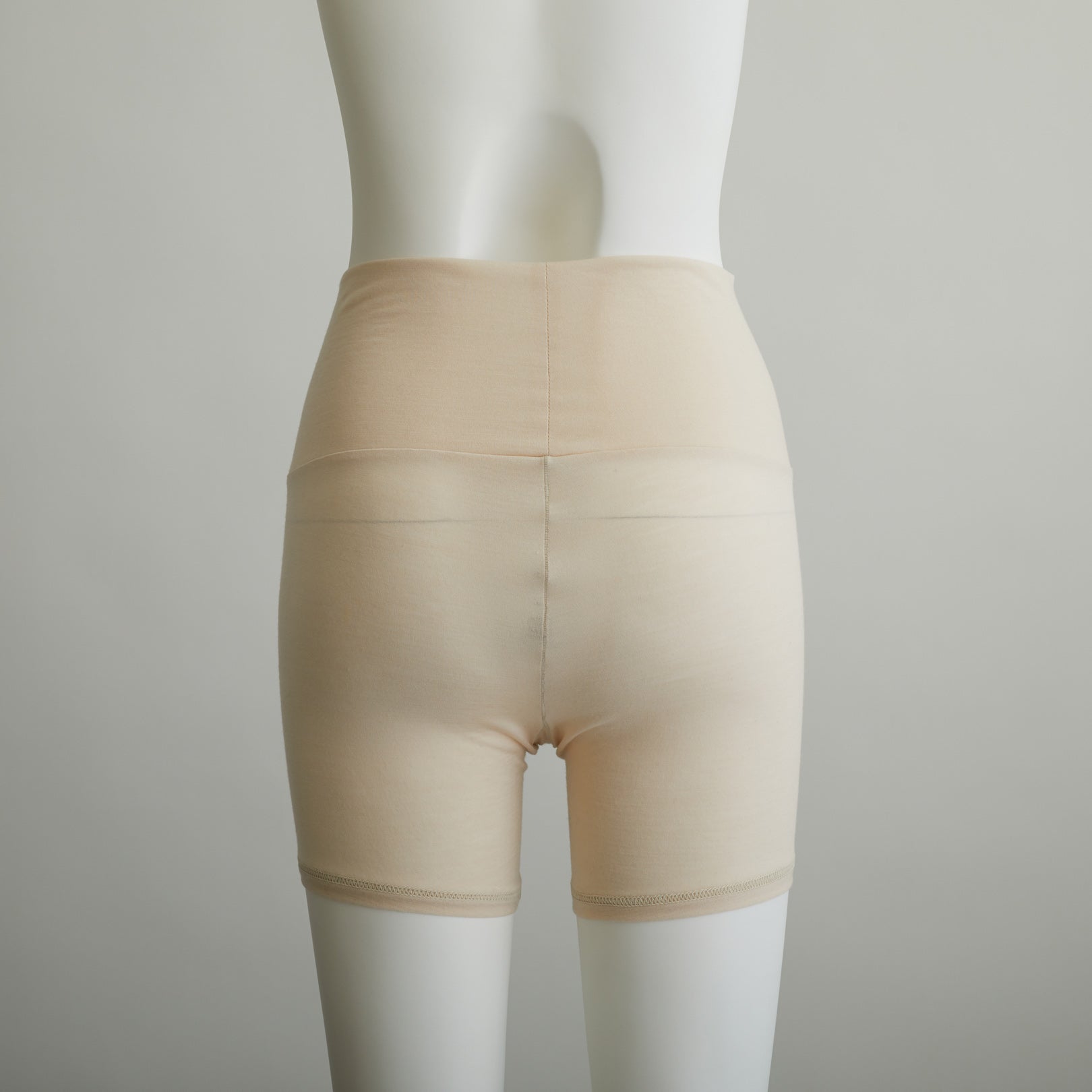100% Merino Wool Jersey High Waist Shorts in Ecru (2022 model)