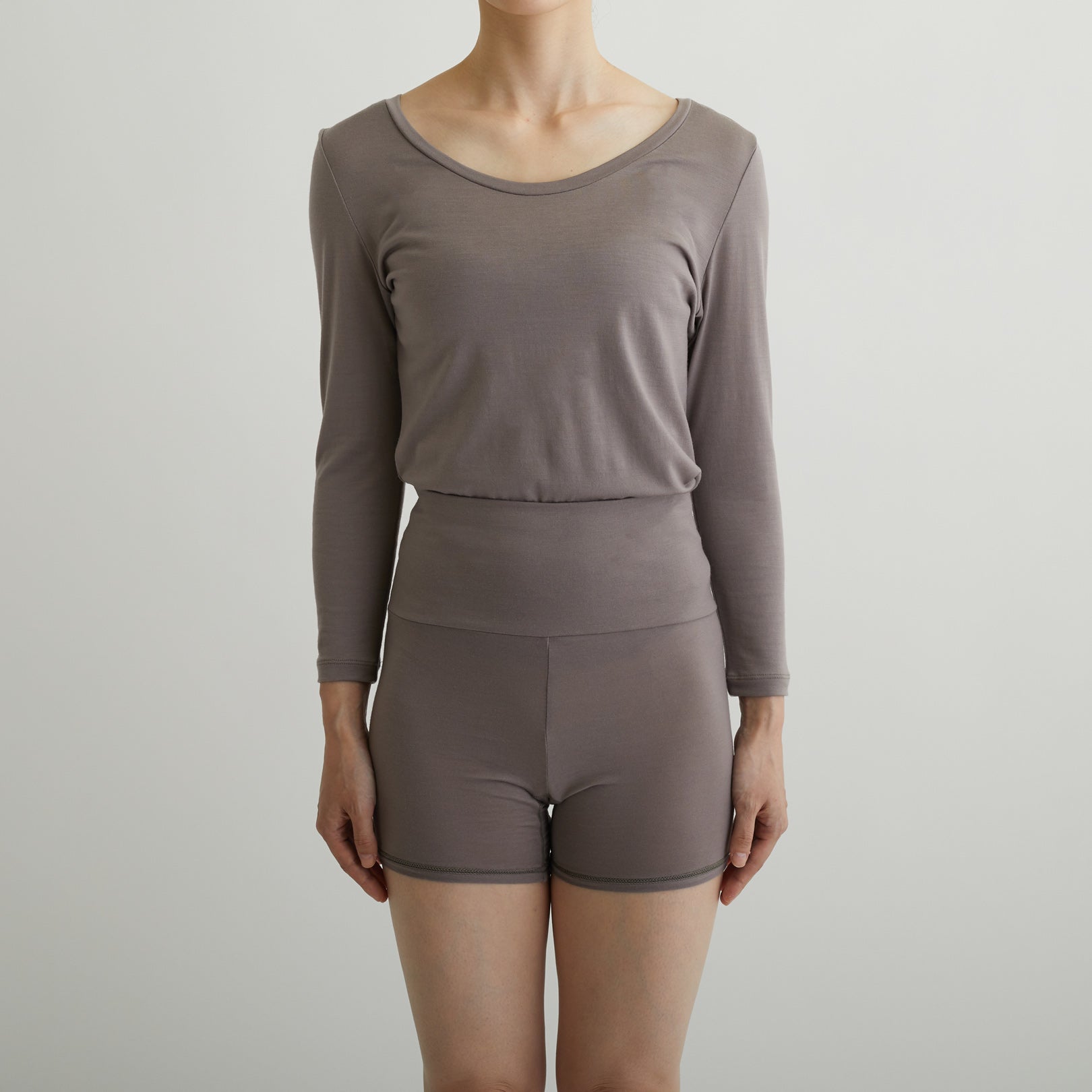 100% Merino Wool Jersey High Waist Shorts in Taupe (2022 model)