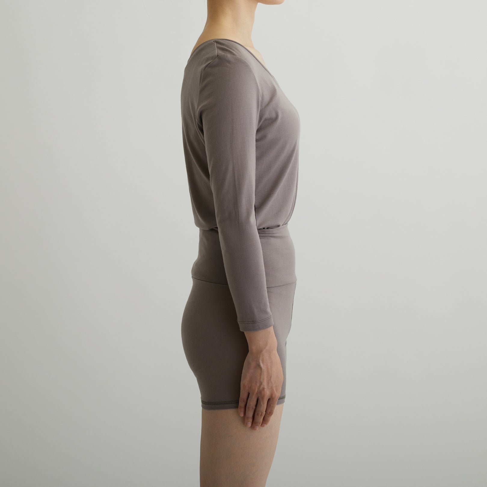 100% Merino Wool Jersey High Waist Shorts in Black (2022 model)